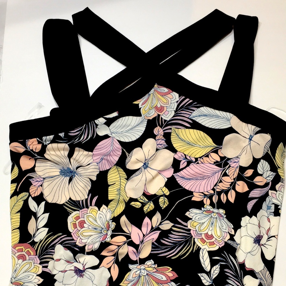 Brand:A.UW//Blushed Sand, Black, Light Coral,specks of Navy Blue, Pink//Size:L\M